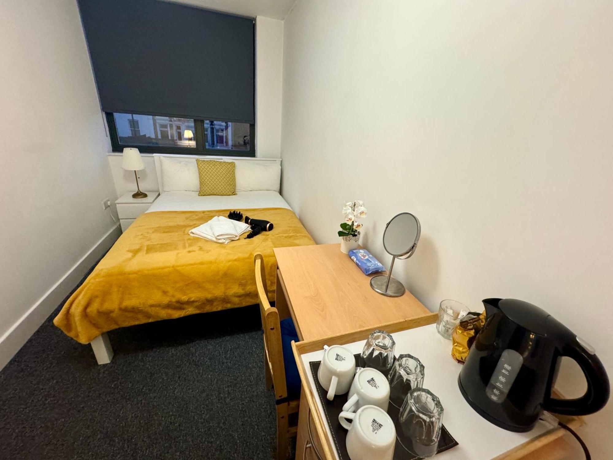 Cosmopolitan Comfort Private Bedrooms In Euston 106 伦敦 外观 照片