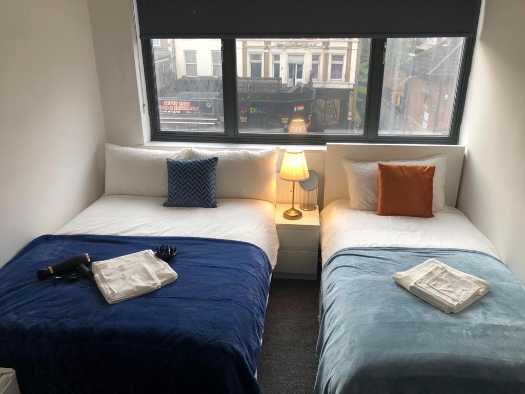 Cosmopolitan Comfort Private Bedrooms In Euston 106 伦敦 外观 照片