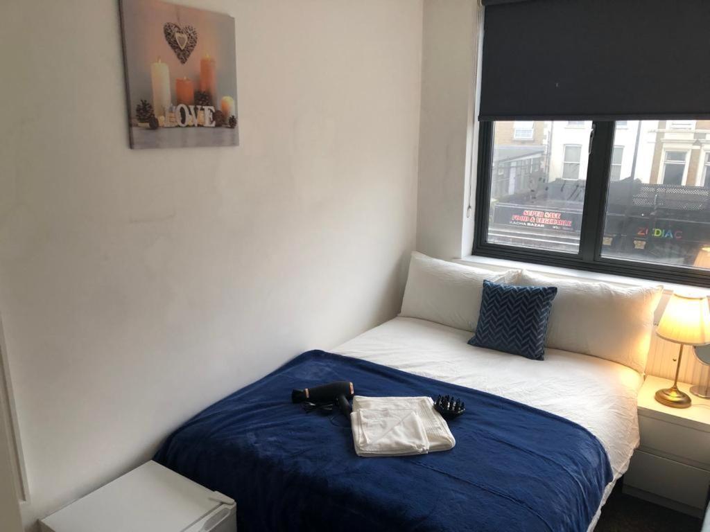 Cosmopolitan Comfort Private Bedrooms In Euston 106 伦敦 外观 照片