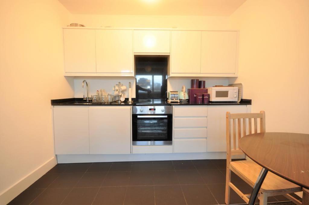 Cosmopolitan Comfort Private Bedrooms In Euston 106 伦敦 外观 照片
