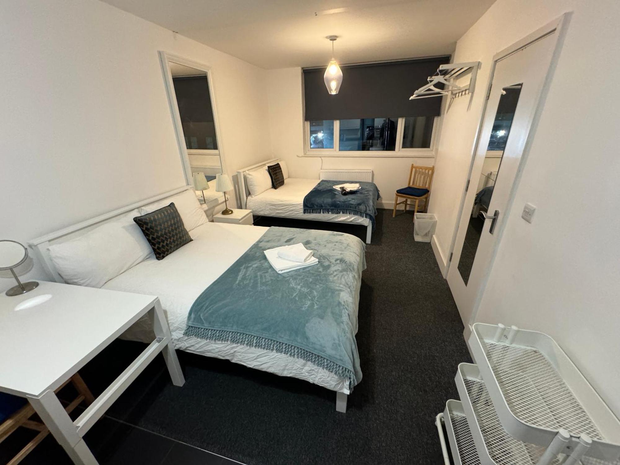 Cosmopolitan Comfort Private Bedrooms In Euston 106 伦敦 外观 照片