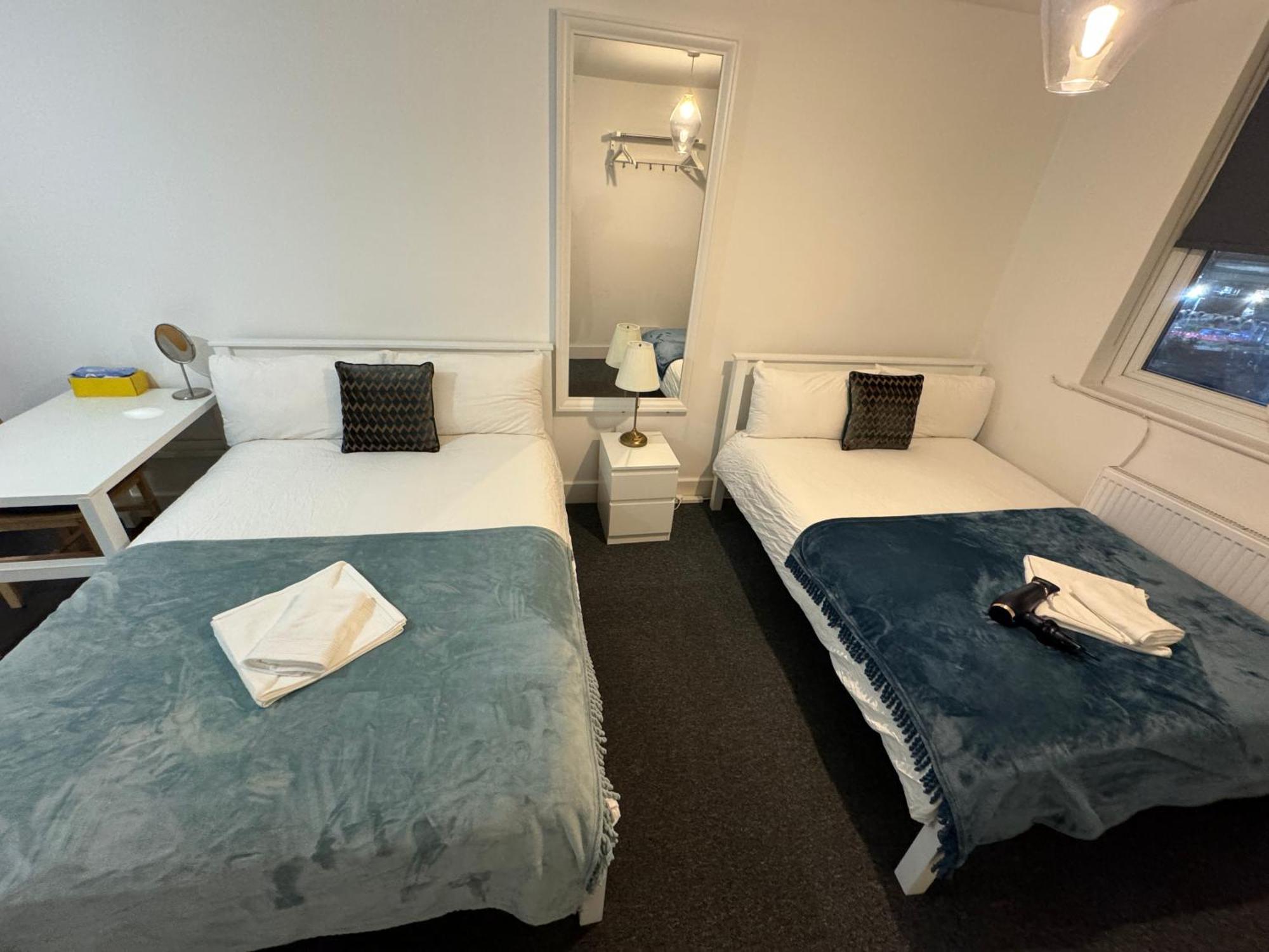 Cosmopolitan Comfort Private Bedrooms In Euston 106 伦敦 外观 照片