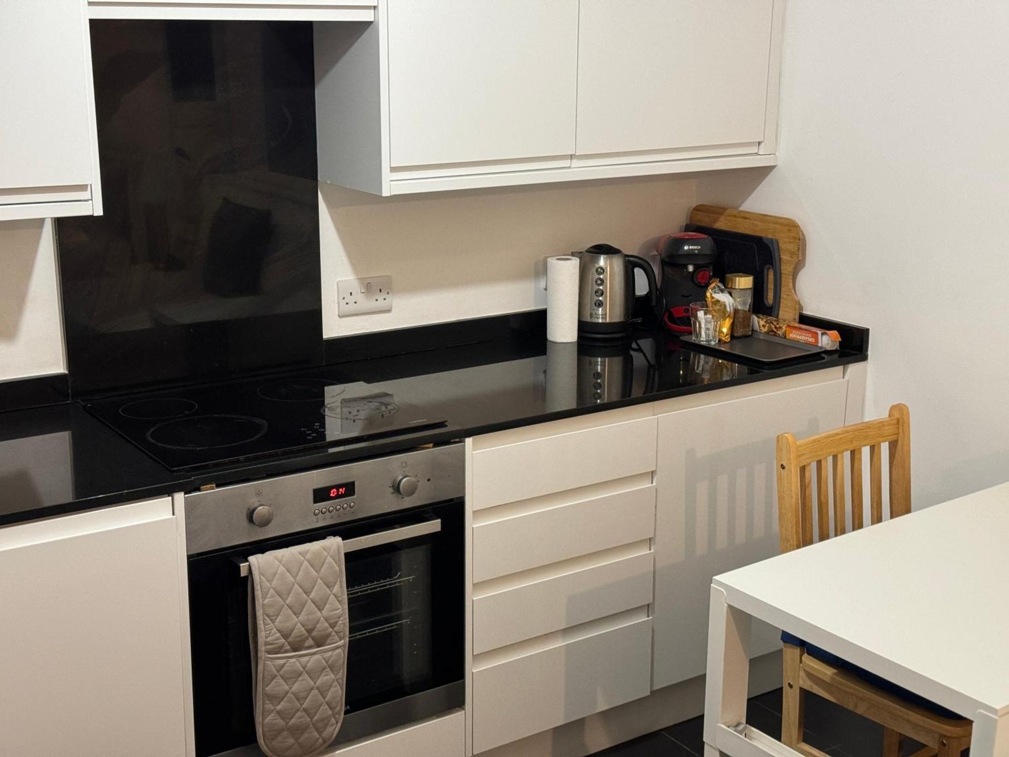 Cosmopolitan Comfort Private Bedrooms In Euston 106 伦敦 外观 照片