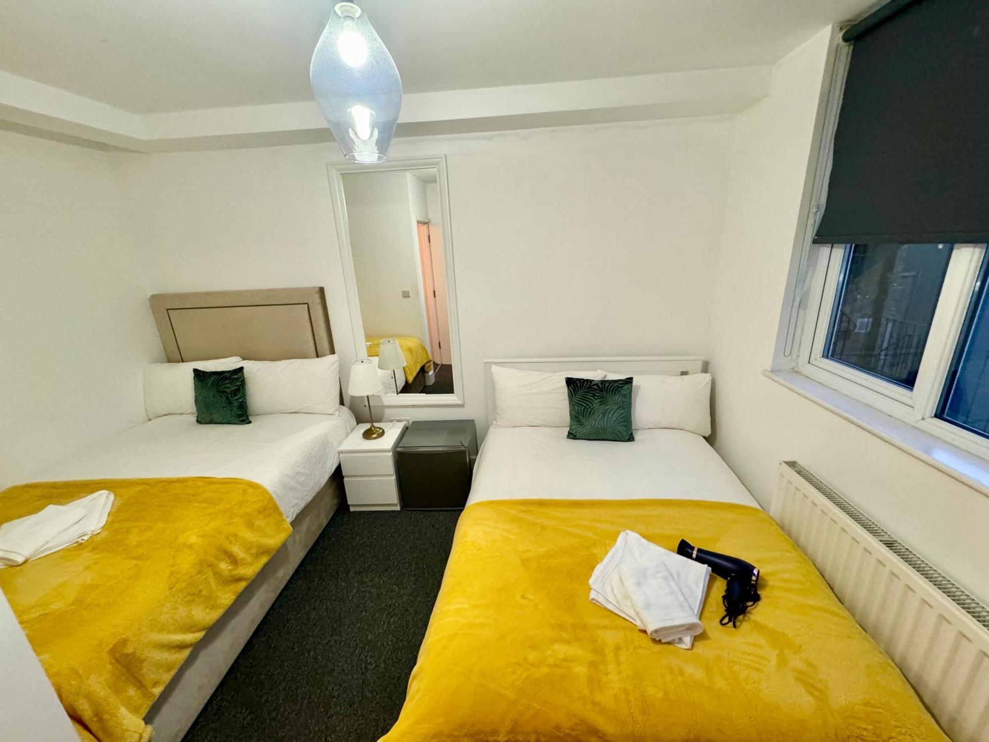 Cosmopolitan Comfort Private Bedrooms In Euston 106 伦敦 外观 照片